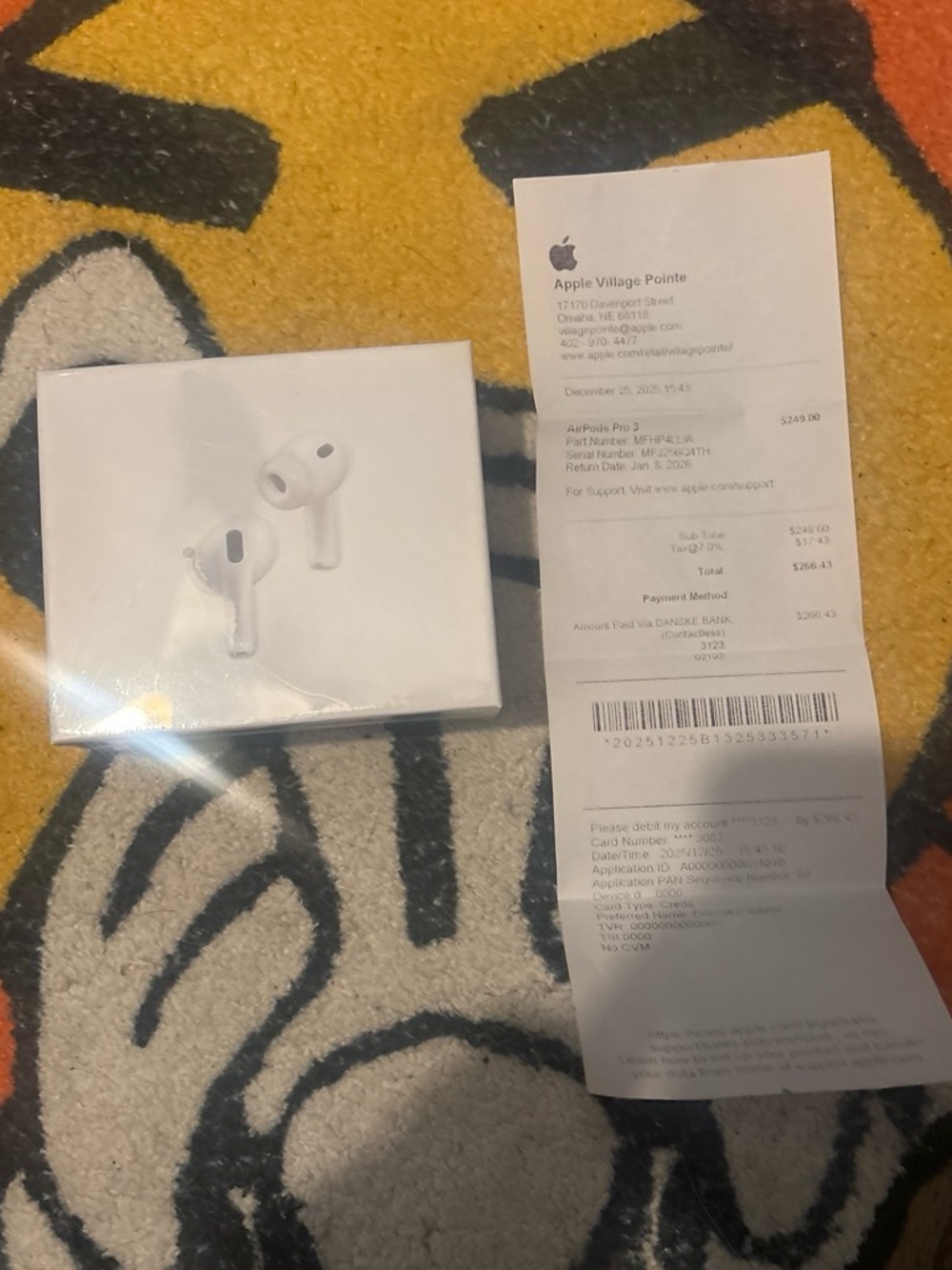 Apple AirPods Pro 3rd Gen Earbuds - White